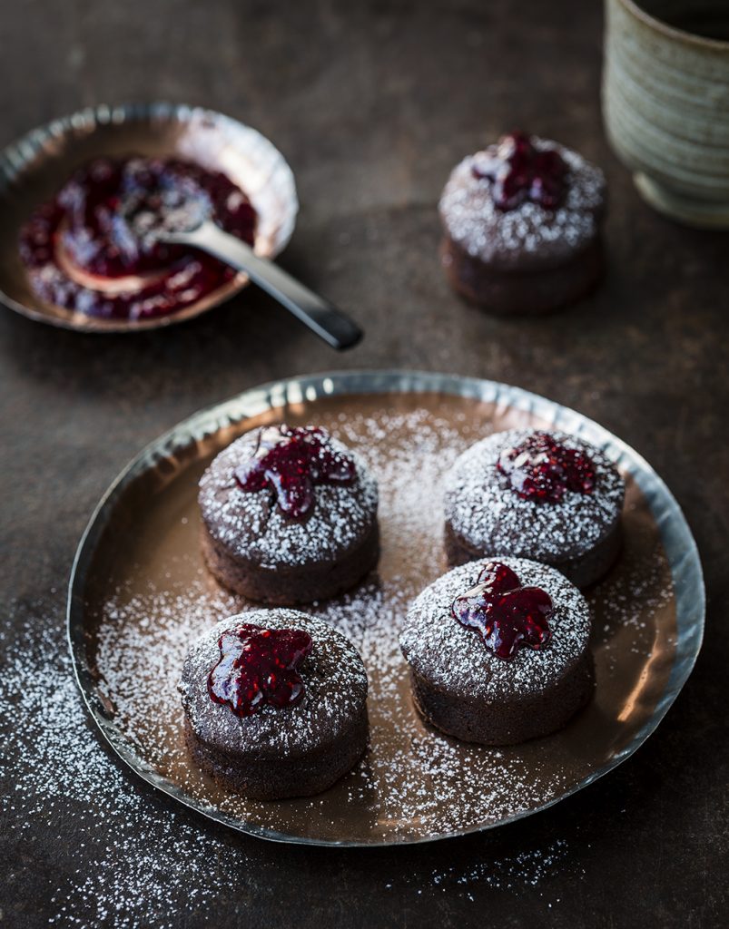 Almond Chocolate Cakes Sml